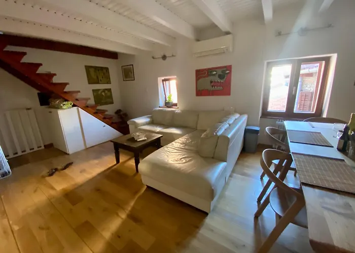Romantic Maisonette