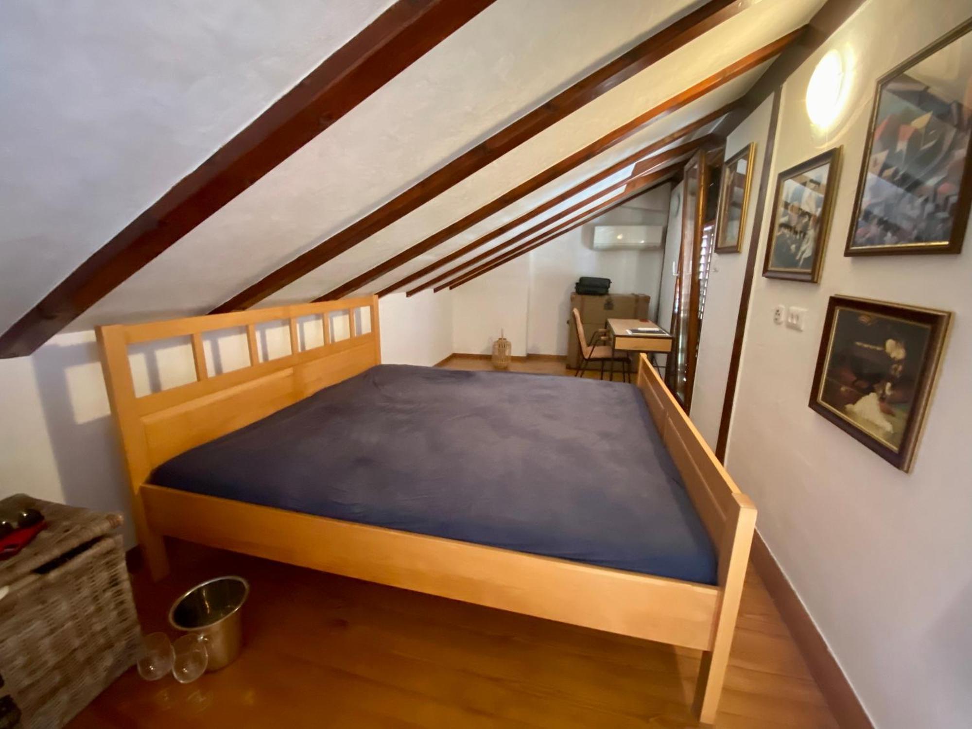 Romantic Maisonette *